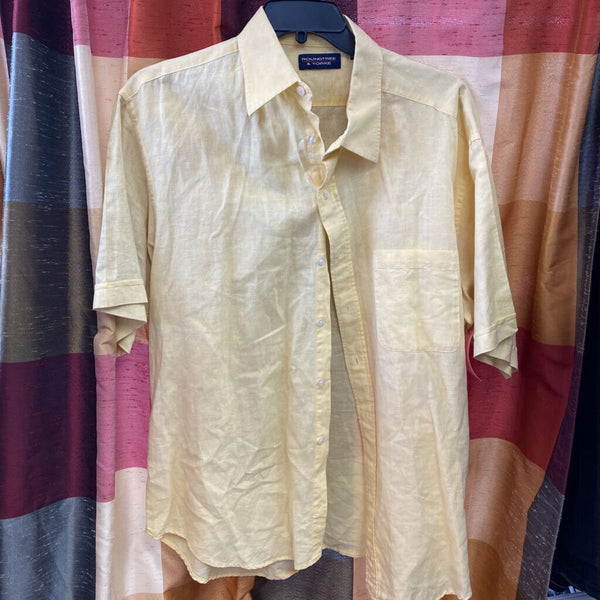 MENS ROUND TREE YELLOW BUTTON UP XL