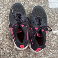 NIKE BLK/PINK RUNNING SHOES 8
