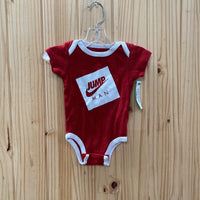 BOYS NIKE JUMP MAN ONESIE RED/WHITE 6M