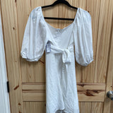 WOMENS WHITE CASUAL TOP/DRESS M