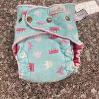 TWINKIE TUSH CLOTH DIAPER W/INSERT SKY BLUE W/CROWNS