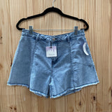 WOMENS WISTERIA LANE STARS SHORTS NWT L