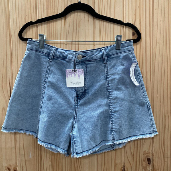 WOMENS WISTERIA LANE STARS SHORTS NWT L