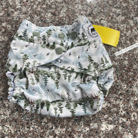 TEDDY TAILS CLOTH CO. CLOTH DIAPER W/O INSERT W/TREES/MOUNTAINS/SKY