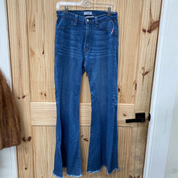 WOMENS JUDY BLUE FLARED JEANS 11