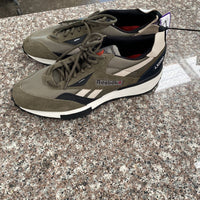 MENS REEBOK SHOES OLIVE GREEN/WHITE/BLK 10