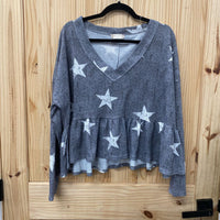 WOMENS ALTAR'D STATE CASUAL TOP LT GREY W/WHITE STARS M