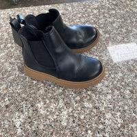 GILRS OLD NAVY BLACK BOOTS 10