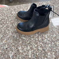 GILRS OLD NAVY BLACK BOOTS 10