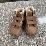 TEN LITTLE BROWN BOOTS W/FUR 11 1/2