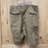 MENS OLD NAVY KHAKI SHORTS 33