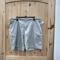 MENS IZOD GOLF KHAKI SHORTS 40