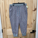 WOMENS NIKE GREEN LEOPARD SWEATPANTS M