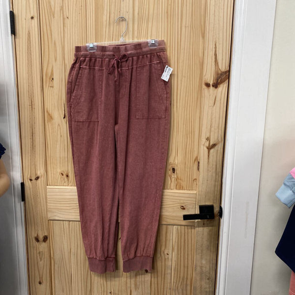 WOMENS EASEL RED RUST PANTS L NWT