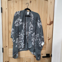 WOMENS MAURICES GREY FLORAL CARDIGAN ONE SIZE