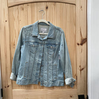 WOMENS OLD NAVY LT DENIM JACKET XL