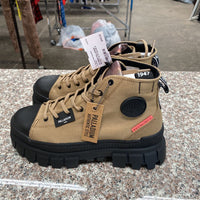 WOMENS PALLADIUM REVOLT HI TX OLIVE 9