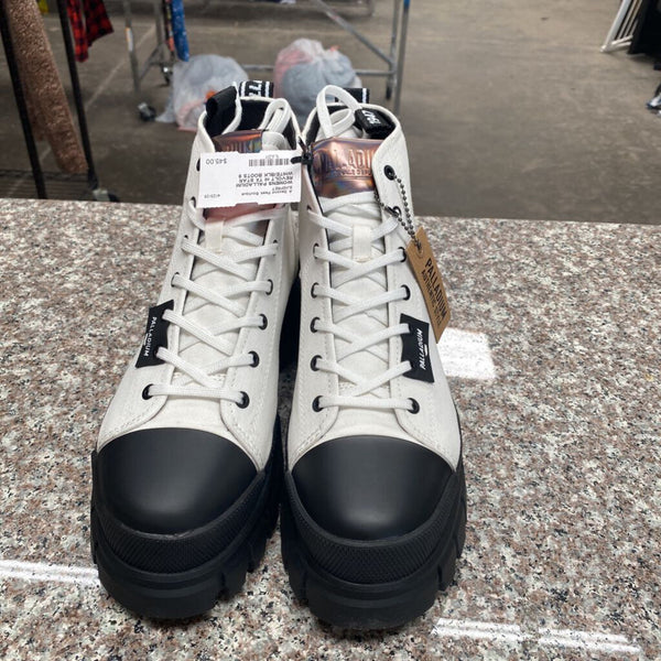 WOMENS PALLADIUM REVOLT HI TX STAR WHITE/BLK BOOTS 9
