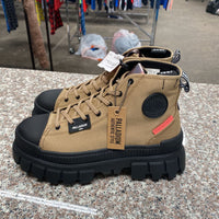 WOMENS PALLADIUM REVOLT HI TX OLIVE BOOTS 9.5