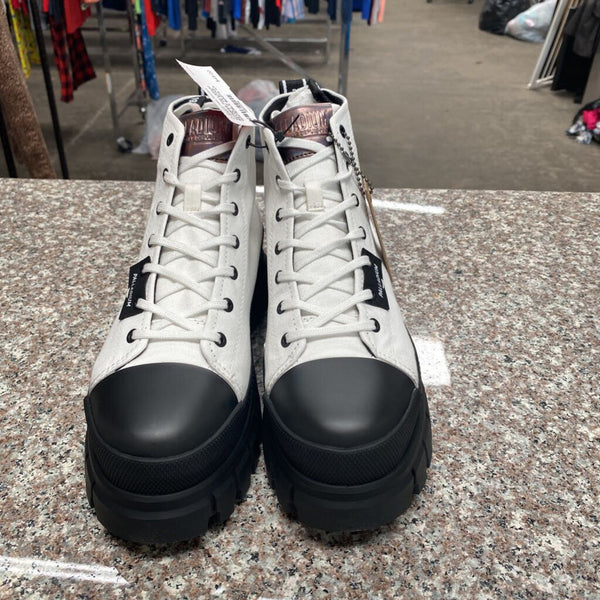 WOMENS PALLADIUM REVOLT HI TX STAR WHITE/BLK BOOTS 9.5