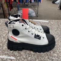 WOMENS PALLADIUM REVOLT HI TX STAR WHITE/BLK BOOTS 9.5