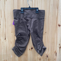 WOMENS LULULEMON CHOCOLATE CAPRIS S?