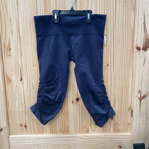 WOMENS LULULEMON NAVY BLUE CAPRIS M (WASH WEAR)