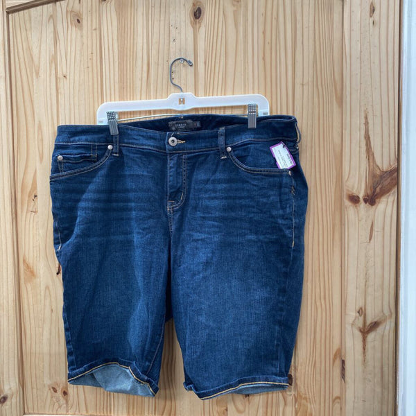 WOMENS TORRID DK DENIM JEAN SHORTS 18