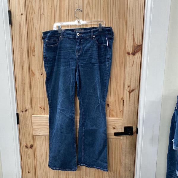 WOMENS TORRID DENIM JEANS 18R
