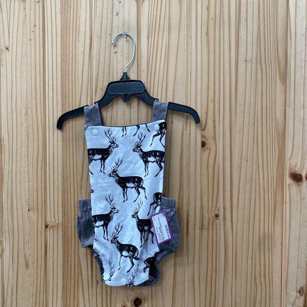 BOYS SL ROMPER GREY/WHITE W/DEERS 70 6M