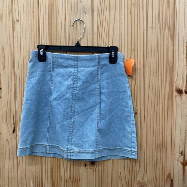 WOMENS NO BOUNDARIES LT DENIM SKIRT 1