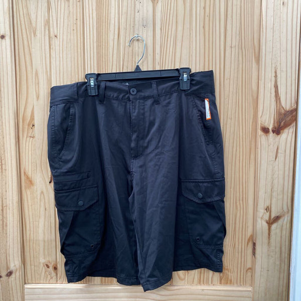 MENS DENALI BLACK SHORTS 36