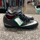 WOMENS NIKE SHOES BLK/WHITE 8.5