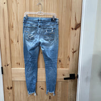 WOMENS AMERICAN EAGLE LT DENIM DIST. JEANS 8 REGULAR