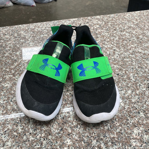 BOYS UNDER ARMOUR SHOES BLK/LIME GREEN/BLUE 7Y