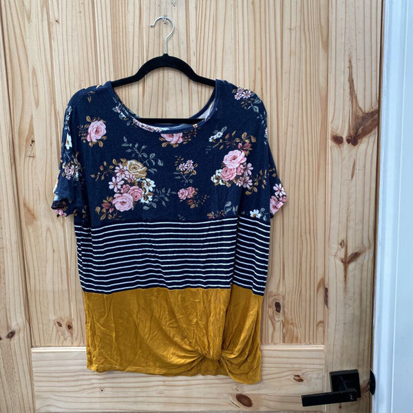 WOMENS 24/7 CASUAL TOP NAVY BLUE/MUSTARD FLORAL M