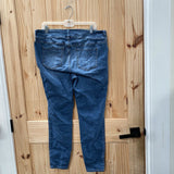 WOMENS TORRID DENIM DIST. JEANS 18R