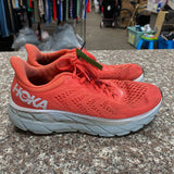 WOMENS HOKA SHOES CORAL/WHITE 9