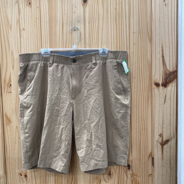 MENS UNDER ARMOUR TAN SHORTS 40