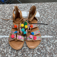 GIRLS GAP KIDS TAUPE/MULTI COLOR SANDALS 4