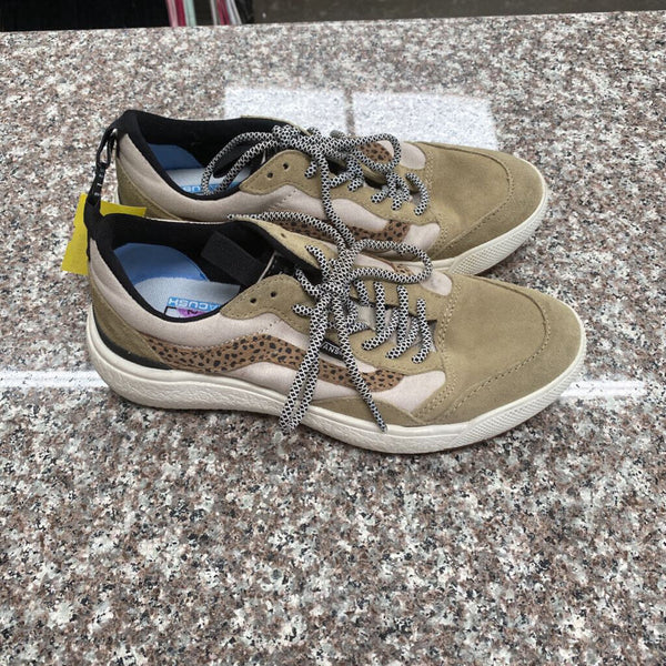 WOMENS VANS SHOES TAUPE/LEOPARD/CREAM 8