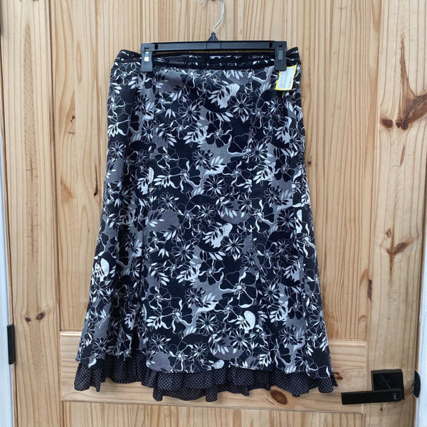 WOMENS CHRISTOPHER & BANKS BLK/WHITE SKIRT 6