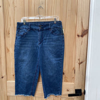 WOMENS EST. 1946 DK DENIM CAPRIS