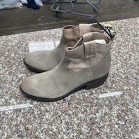 WOMENS STEVE MADDEN LT GREY ANKLE BOOTS 8