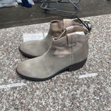 WOMENS STEVE MADDEN LT GREY ANKLE BOOTS 8