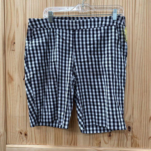 WOMENS TIME & TRU BLK/WHITE CHECKERED BERMUDA SHORTS L