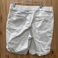 WOMENS NYDJ WHITE BERMUDA SHORTS 16