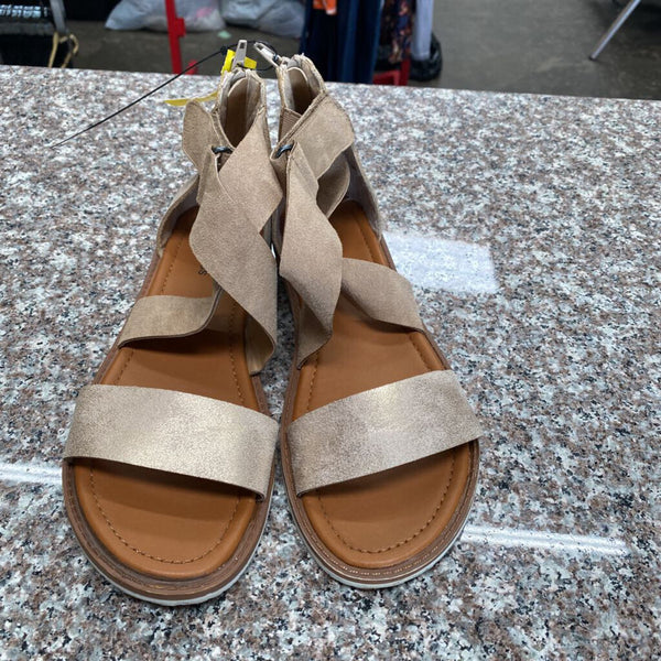 WOMENS MAURICES SANDALS LT TAUPE SANDALS 7.5