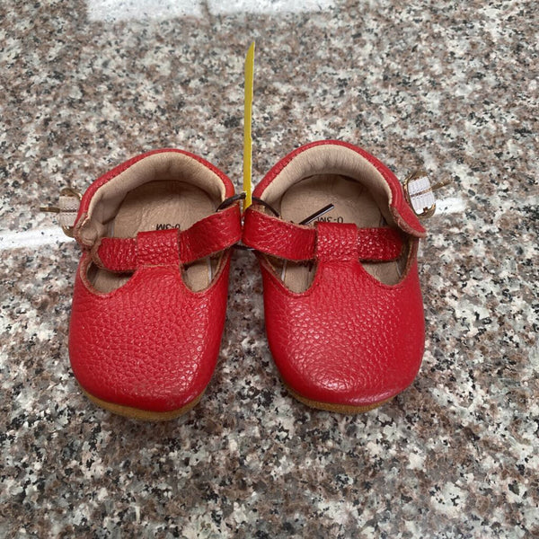 GIRLS MONKEY FEET RED SHOES 0/3M