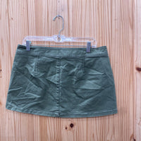 WOMENS NO BOUNDARIES OLIVE GREEN SKIRT M